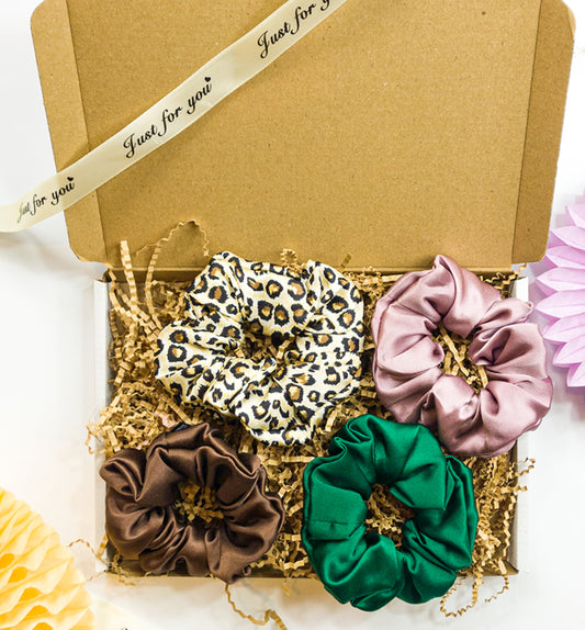 Scrunchies set